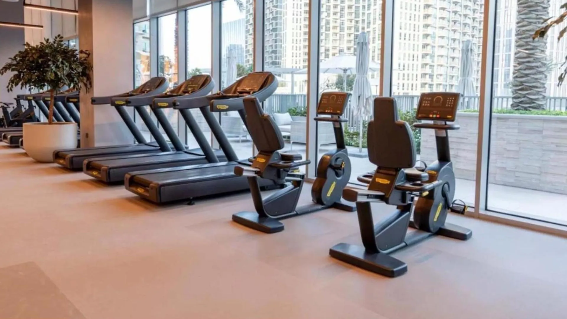 Apartment Three Bedroom In Downtown With Burj Khalifa View Dubai